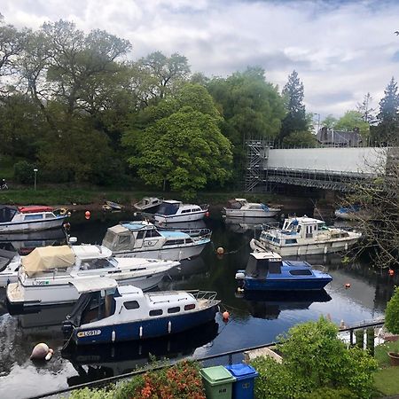 Loch Lomond Riverside Apartments A บัลลอค ภายนอก รูปภาพ